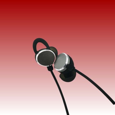 Grande volume sopra gli antiuditori 1.7mA Amplificatore per cuffie nere per i non udenti